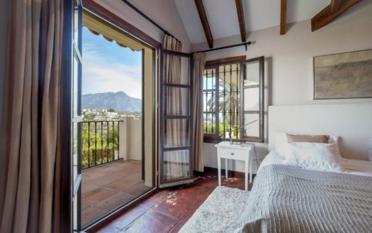 Villa de 5 dormitorios en El Herrojo Alto