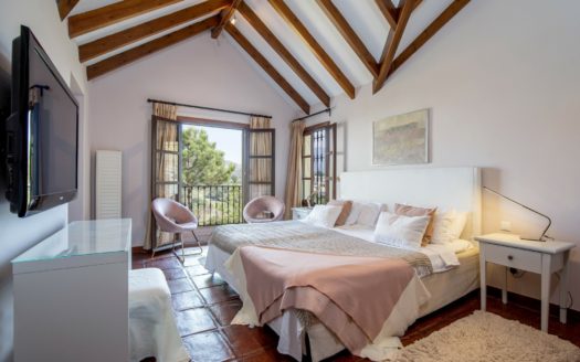 Villa de 5 dormitorios en El Herrojo Alto