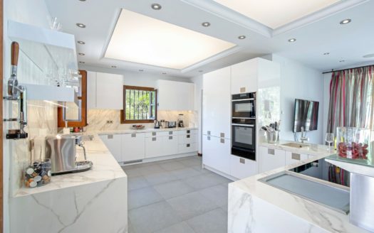 Villa de 5 dormitorios en El Herrojo Alto