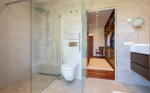 Villa de 5 dormitorios en El Herrojo Alto