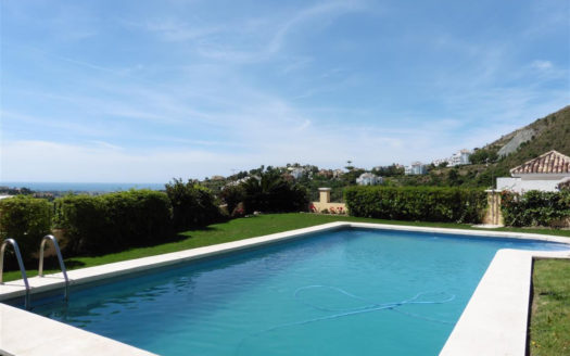 Villa de 4 dormitorios en Lomas de la Quinta