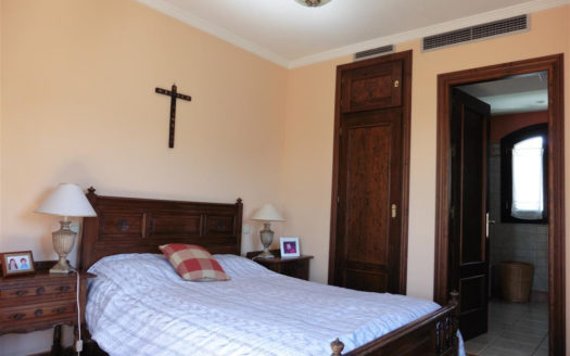 Villa de 4 dormitorios en Lomas de la Quinta