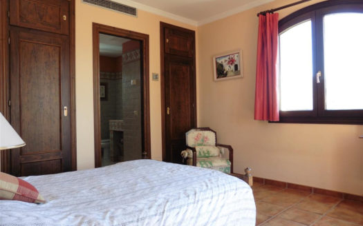 Villa de 4 dormitorios en Lomas de la Quinta