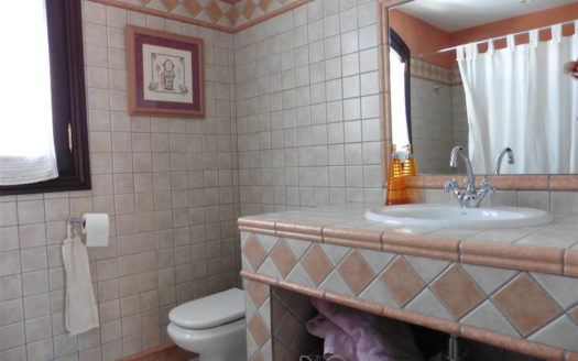 Villa de 4 dormitorios en Lomas de la Quinta