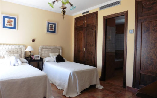 Villa de 4 dormitorios en Lomas de la Quinta