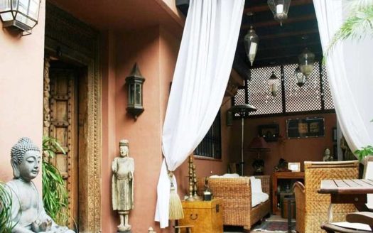 Ático de 2 dormitorios en Milla de Oro