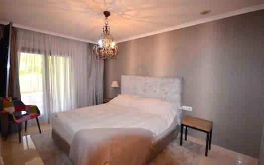 3 bedrooms Apartment in Milla de Oro