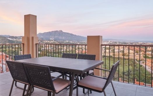 Apartamento de 2 dormitorios en Benahavis