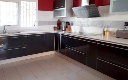 Villa de 5 dormitorios en Los Monteros