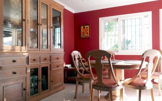 Villa de 5 dormitorios en Los Monteros
