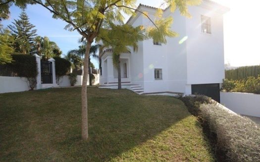 4 bedrooms Villa in Nueva Andalucia