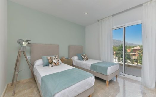 3 bedrooms Apartment in Nueva Andalucia