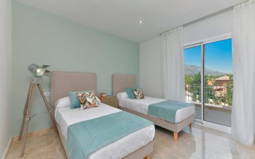 2 bedrooms Apartment in Nueva Andalucia
