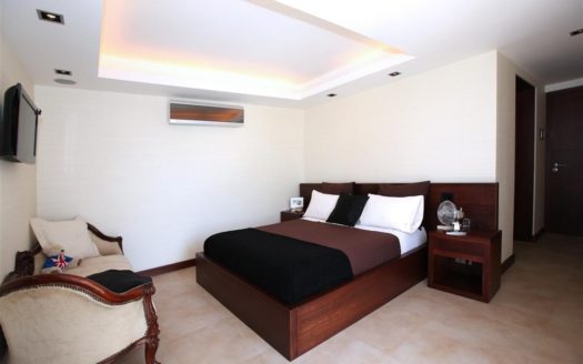 6 bedrooms Villa in Nueva Andalucia