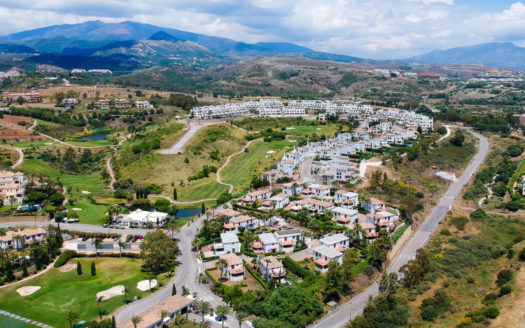 Ático de 2 dormitorios en La Resina Golf