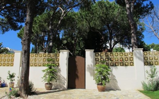 Villa de 6 dormitorios en Nueva Andalucia