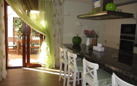 Villa de 6 dormitorios en Nueva Andalucia