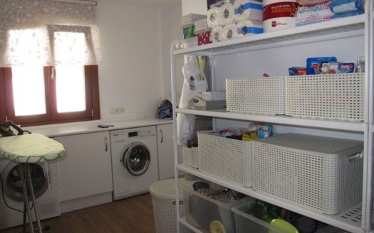 Villa de 6 dormitorios en Nueva Andalucia