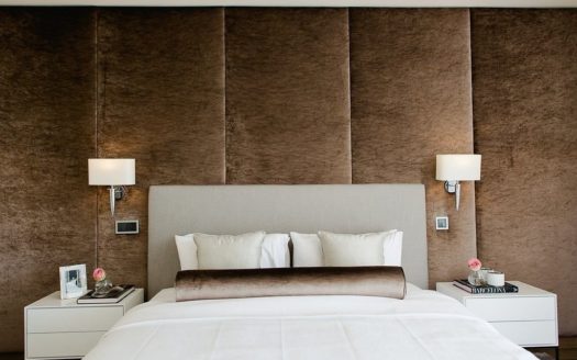 Villa de 5 dormitorios en Nueva Andalucia