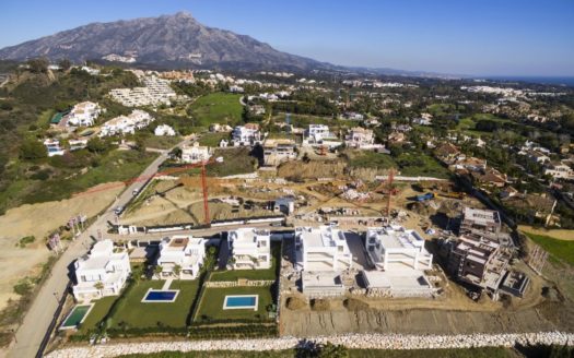 Villa de 5 dormitorios en Nueva Andalucia