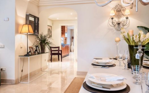 Apartamento de 3 dormitorios en Nueva Andalucia