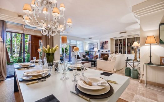 Apartamento de 3 dormitorios en Nueva Andalucia