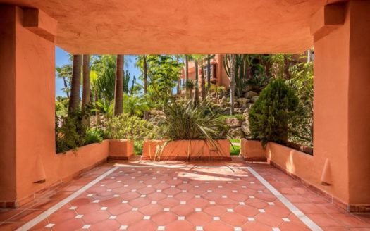 Apartamento de 3 dormitorios en Nueva Andalucia