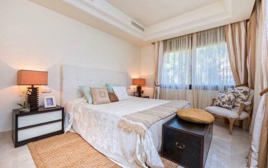 Apartamento de 3 dormitorios en Nueva Andalucia