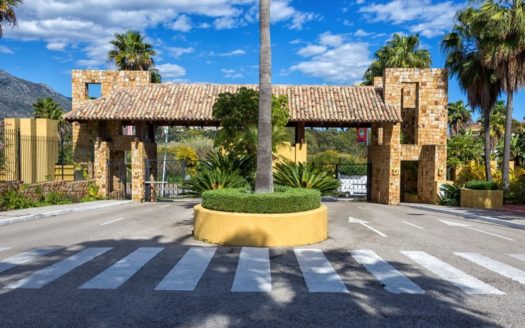 Apartamento de 3 dormitorios en Nueva Andalucia