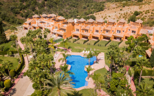 3 bedrooms Townhouse in Benahavis