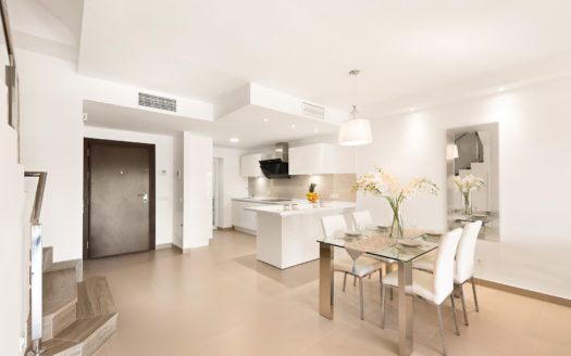 3 bedrooms Townhouse in Benahavis