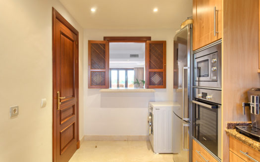 Ático de 3 dormitorios en Nueva Milla de Oro