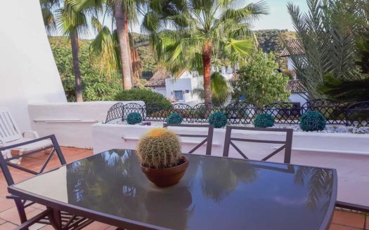 Apartamento de 2 dormitorios en  Benahavis