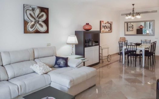 Apartamento de 2 dormitorios en  Benahavis