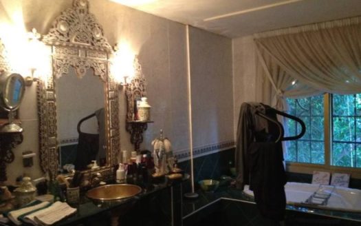 Villa de 8 dormitorios en Milla de Oro