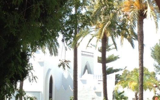 Villa de 8 dormitorios en Milla de Oro