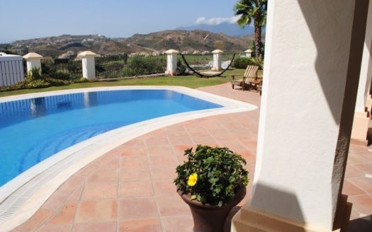 Villa de 4 dormitorios en  Benahavis