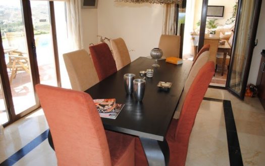 Villa de 4 dormitorios en  Benahavis