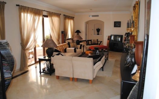 Villa de 4 dormitorios en  Benahavis