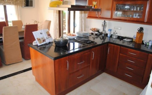 Villa de 4 dormitorios en  Benahavis