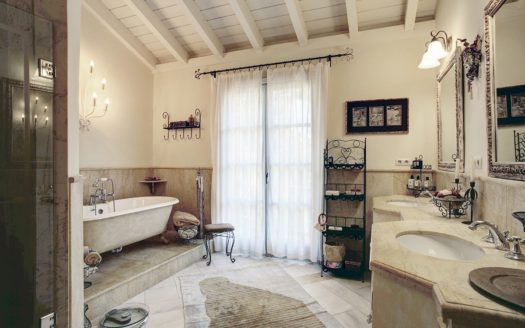 8 bedrooms Villa in La Quinta