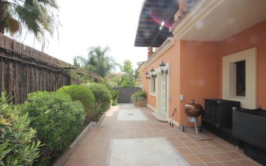 5 bedrooms Villa in Los Monteros