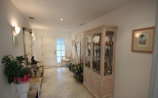 3 bedrooms Apartment in Bahia de Marbella