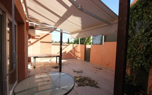 Adosado de 6 dormitorios en Los Monteros