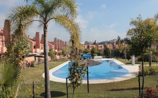 Adosado de 6 dormitorios en Los Monteros