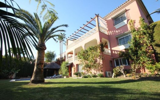 6 bedrooms Villa in El Rosario