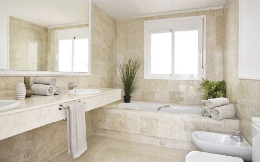 2 bedrooms Apartment in Nueva Andalucia