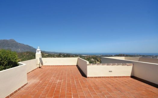 Adosado de 3 dormitorios en  Benahavis