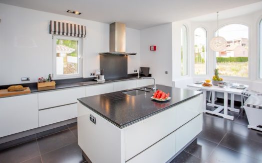 5 bedrooms Villa in Nueva Andalucia