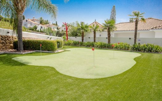 5 bedrooms Villa in Nueva Andalucia